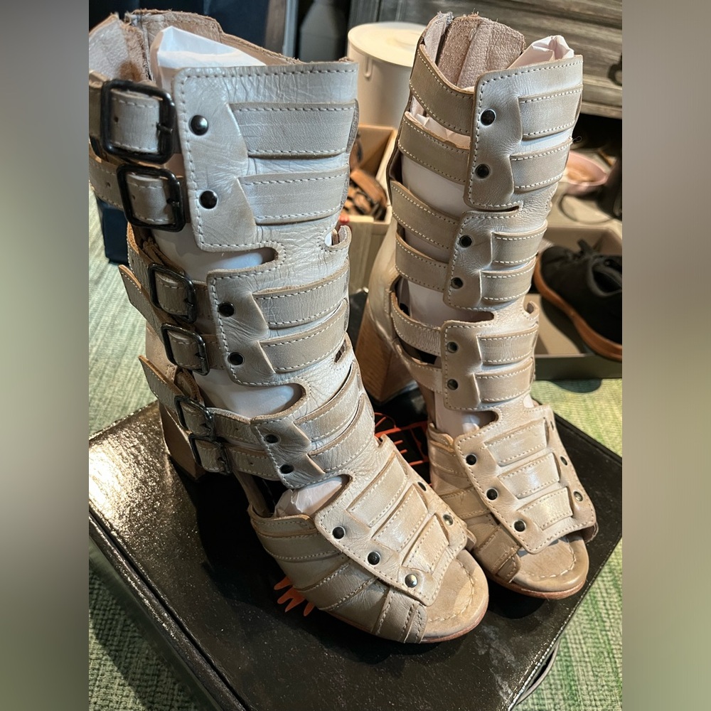 Freebird Zane shoes